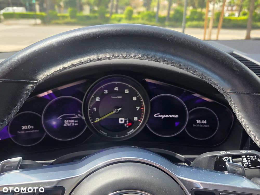 Porsche Cayenne - 10