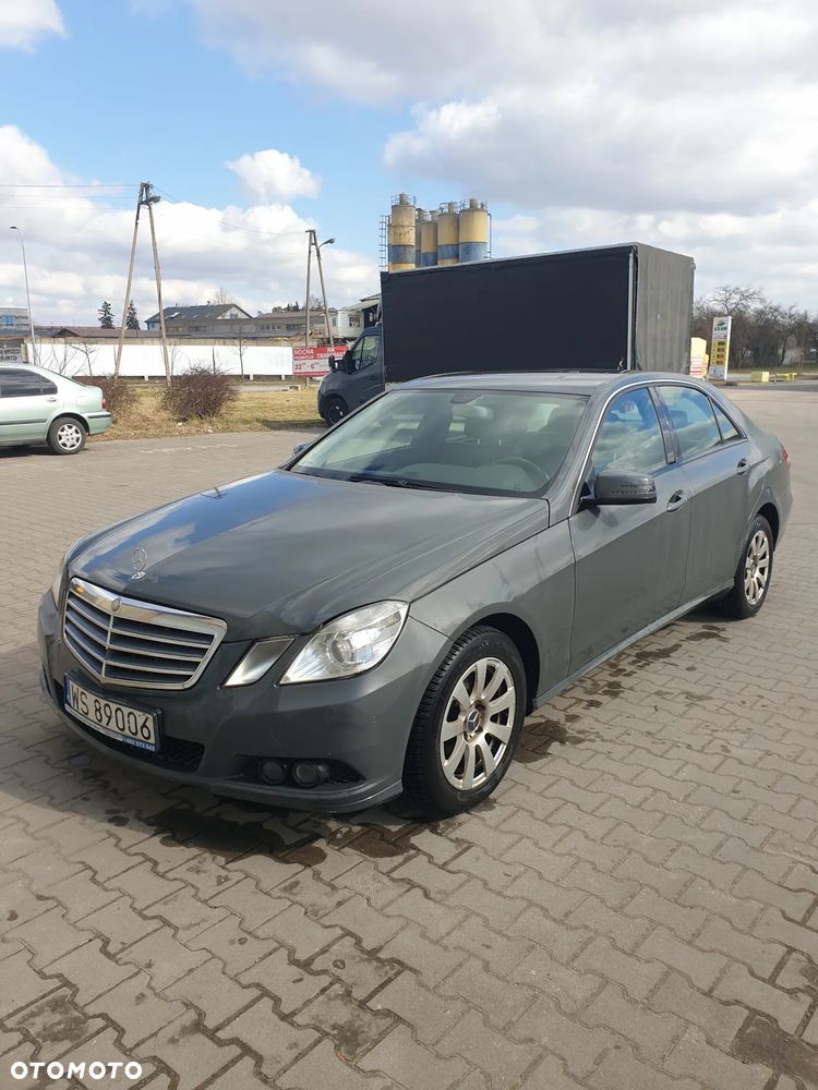 Mercedes-Benz Klasa E 200 CDI DPF BlueEFFICIENCY Automatik - 1
