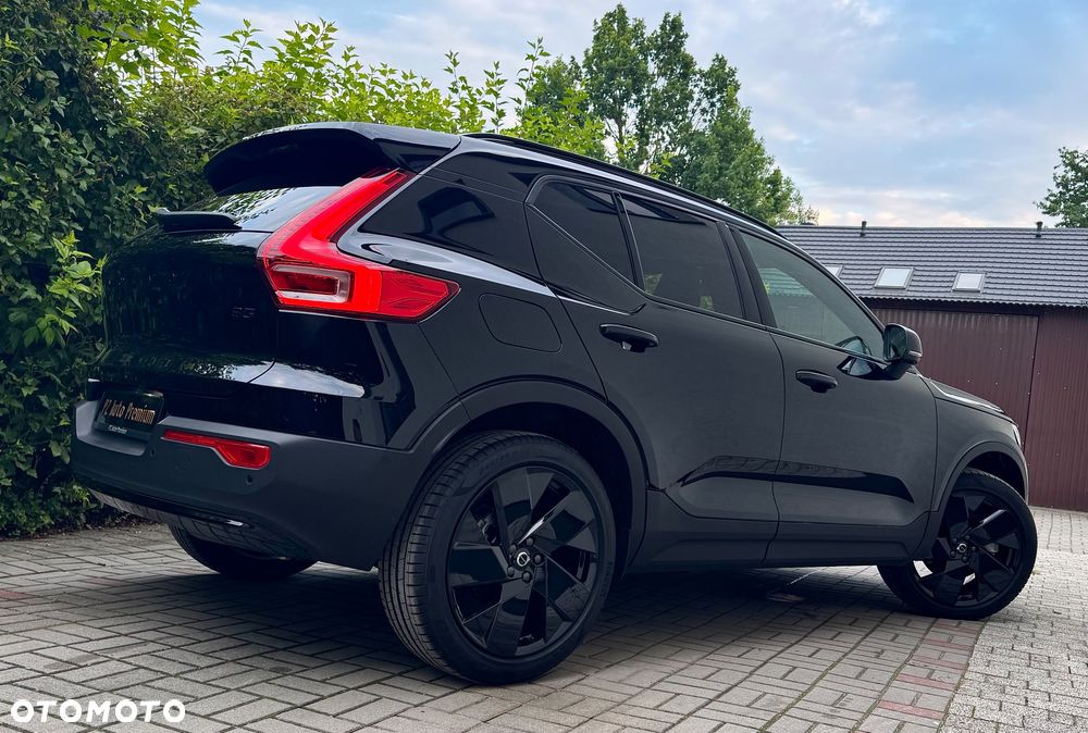 Volvo XC 40 B3 B DKG Plus Black Edition - 4