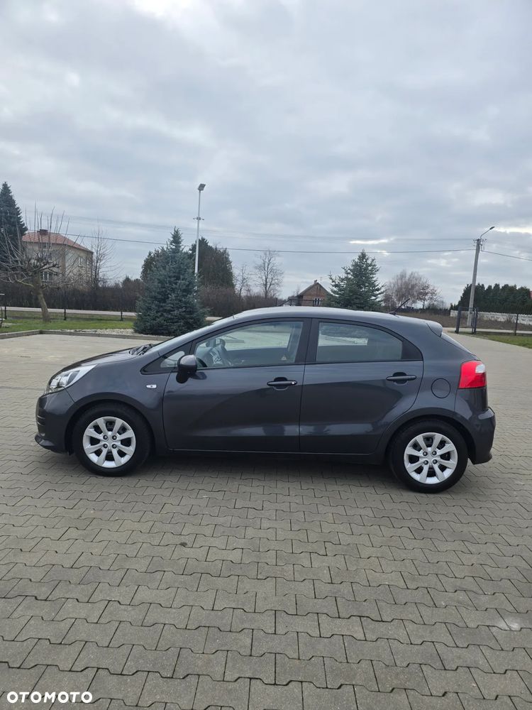 Kia Rio 1.2 Dream Team Edition - 5