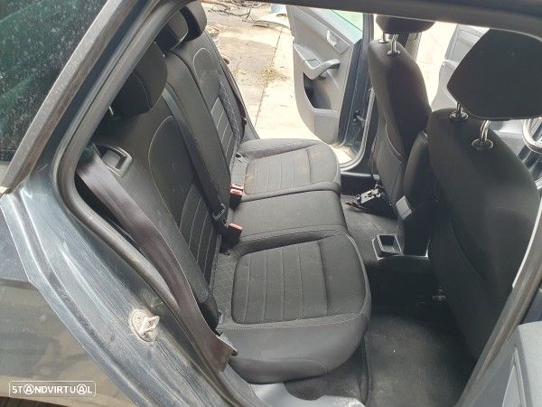 Conjunto De Bancos Skoda Fabia Iii Combi (Nj5) - 5