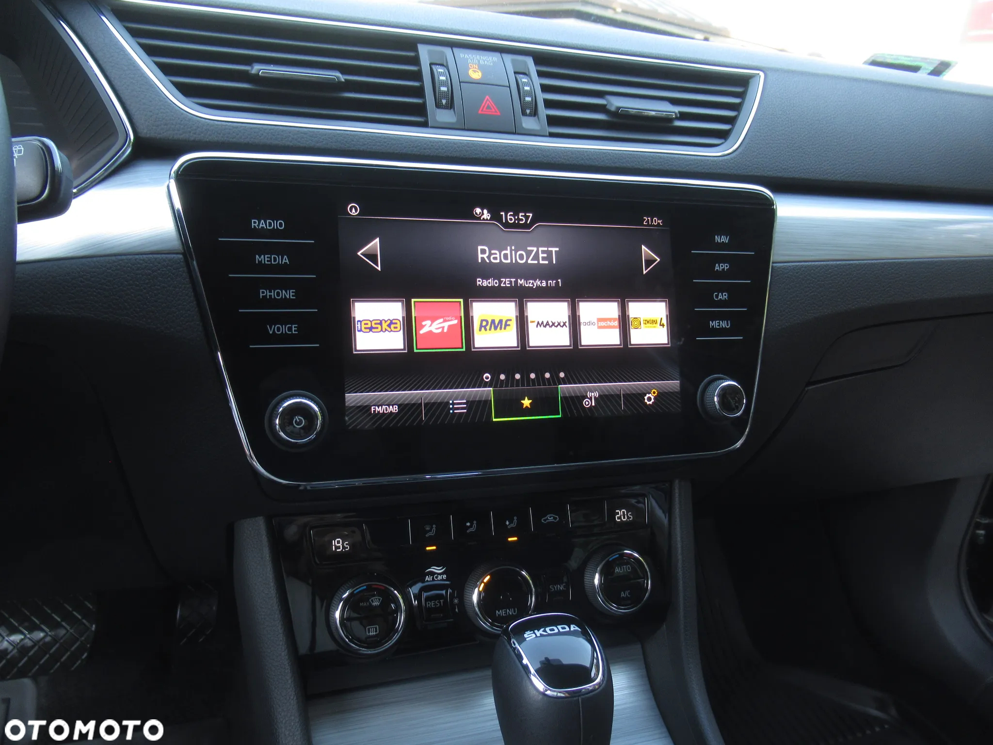 Skoda Superb 2.0 TSI Ambition DSG - 16