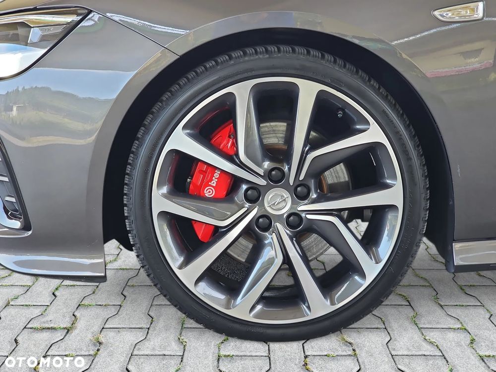 Opel Insignia 2.0 T 4x4 GSi S&S - 36