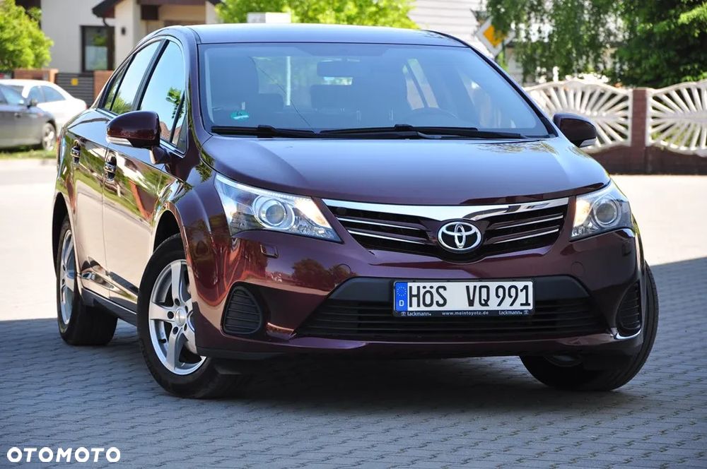 Toyota Avensis 1.6 Active - 17
