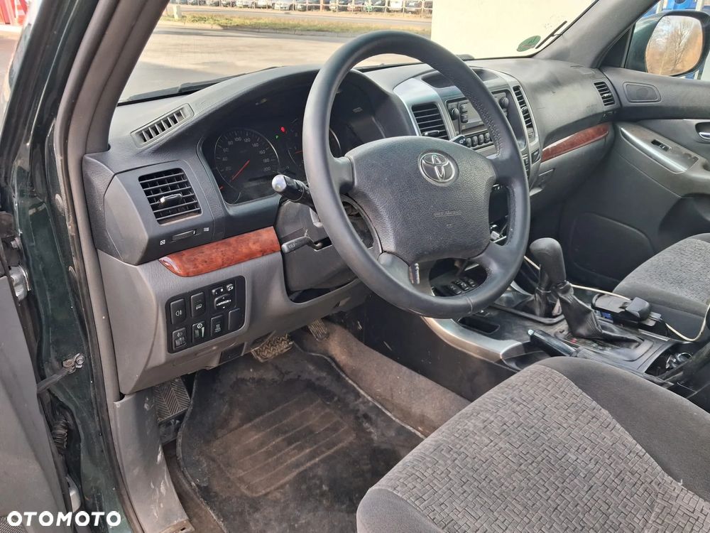 Toyota Land Cruiser - 15
