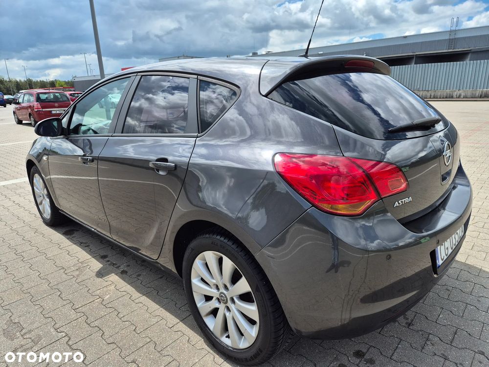 Opel Astra 1.7 CDTI Essentia - 5