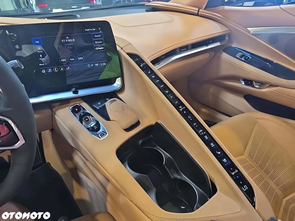 Chevrolet Corvette Stingray 3LT 6.2 V8 Automatik - 8