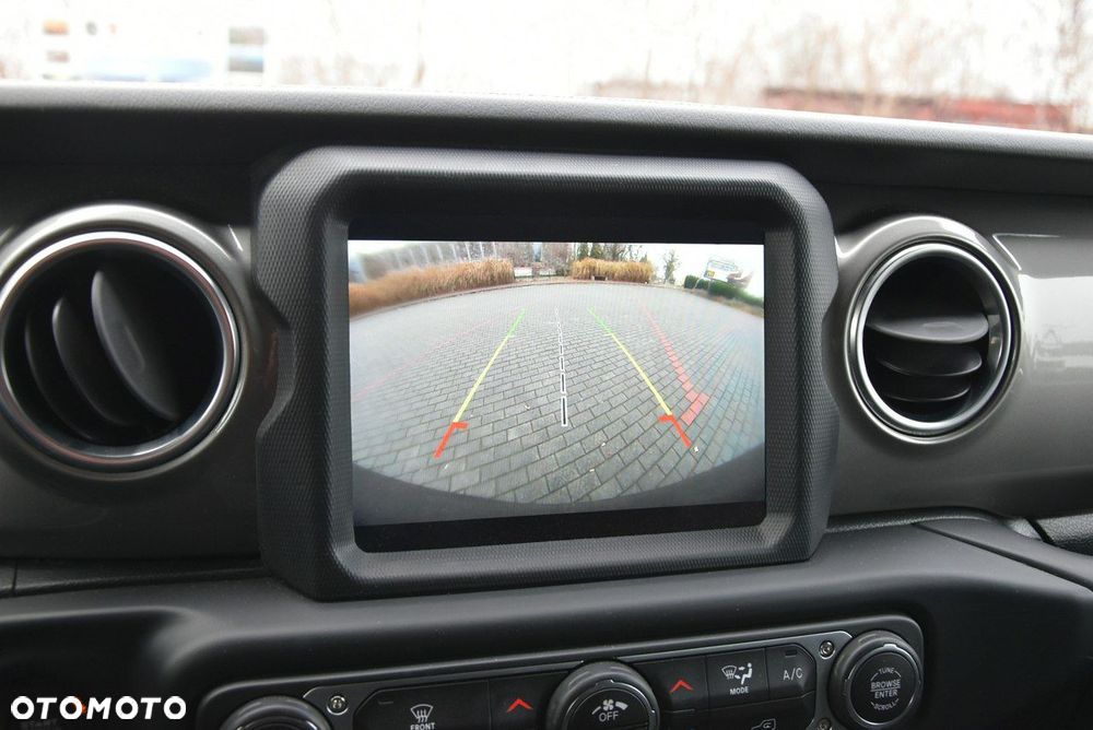 Jeep Wrangler Unlimited GME 2.0 Turbo Sahara - 11