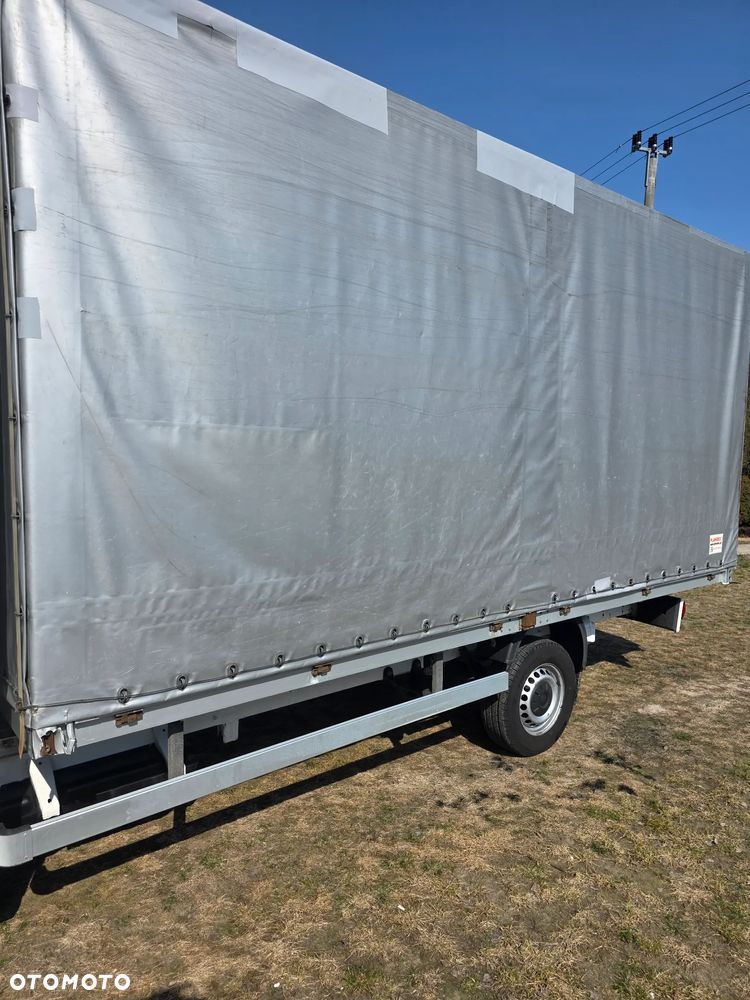 Volkswagen Crafter - 12