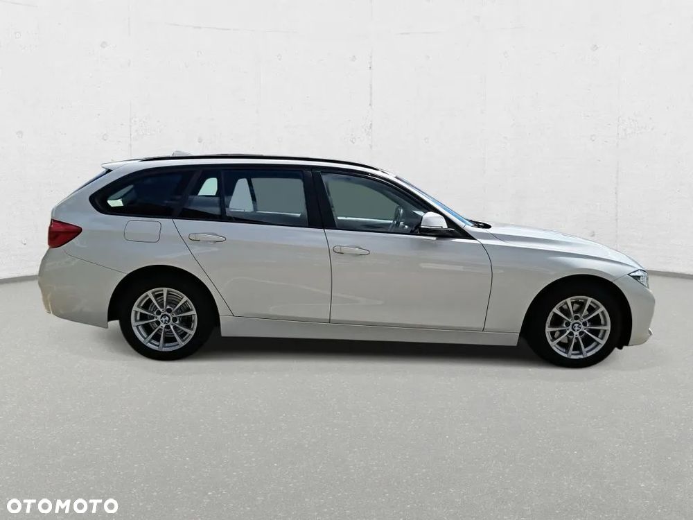 BMW Seria 3 318i GPF Advantage - 4
