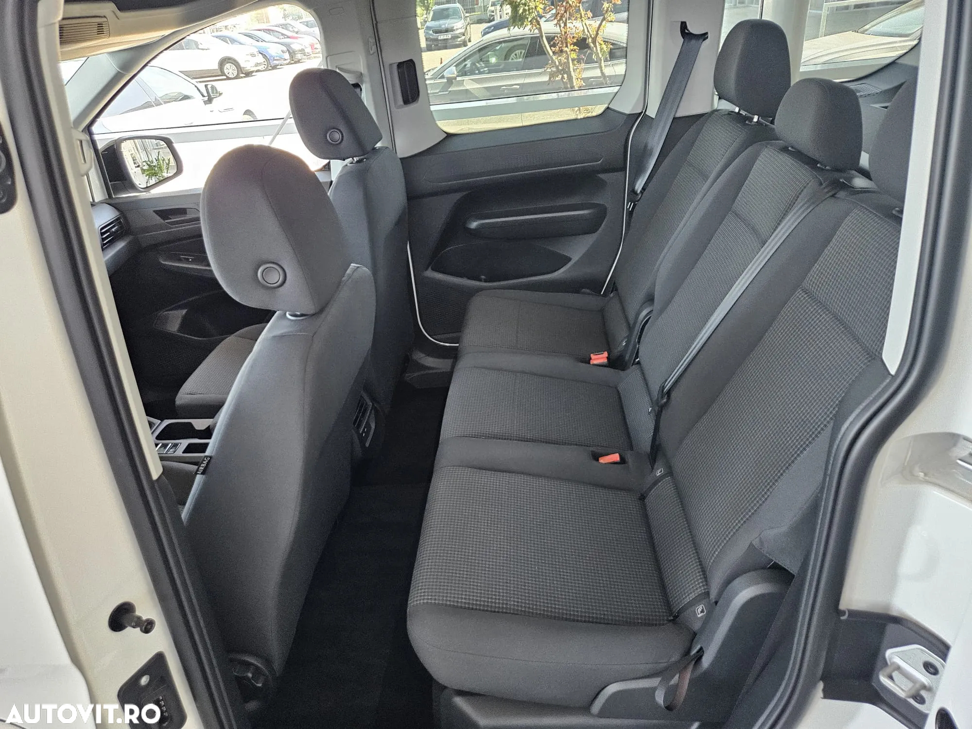 Volkswagen Caddy - 6
