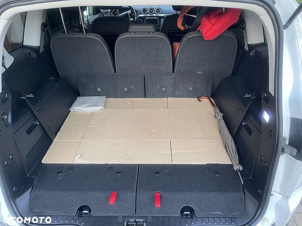 Ford S-Max 2.0 TDCi DPF Titanium X - 24