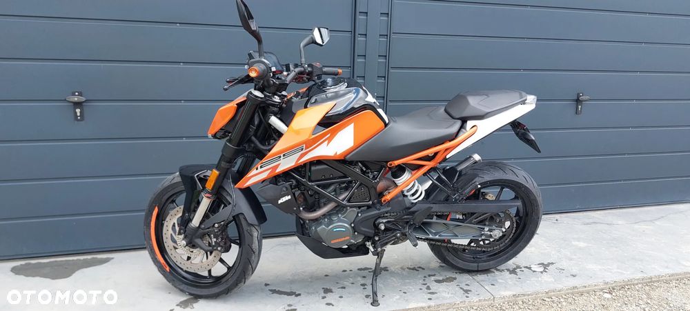 KTM Duke - 17
