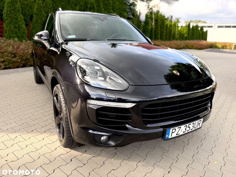 Porsche Cayenne Diesel Platinum Edition - 18