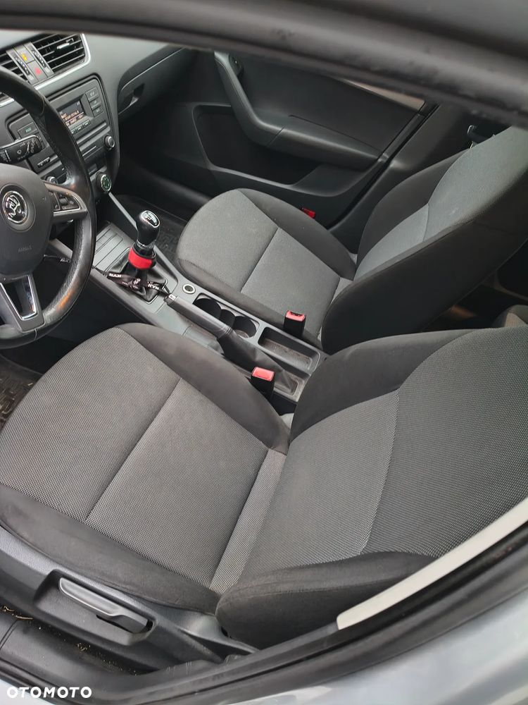 Skoda Octavia 1.6 TDI Active - 8