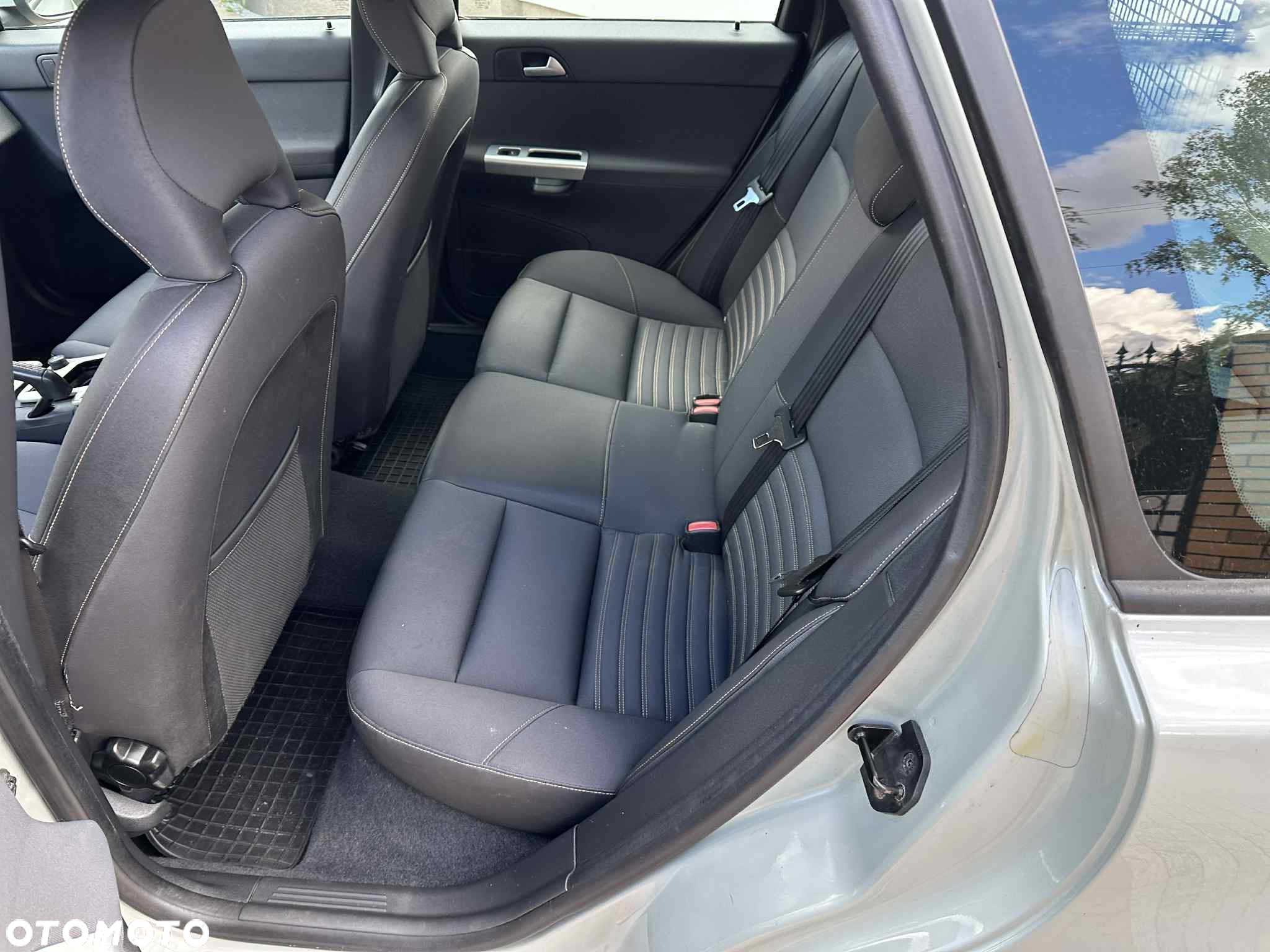 Volvo V50 - 10