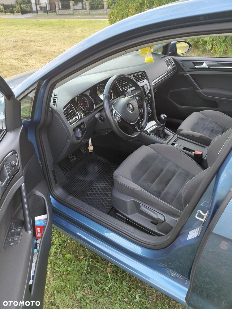 Volkswagen Golf 1.6 TDI DPF Highline - 12