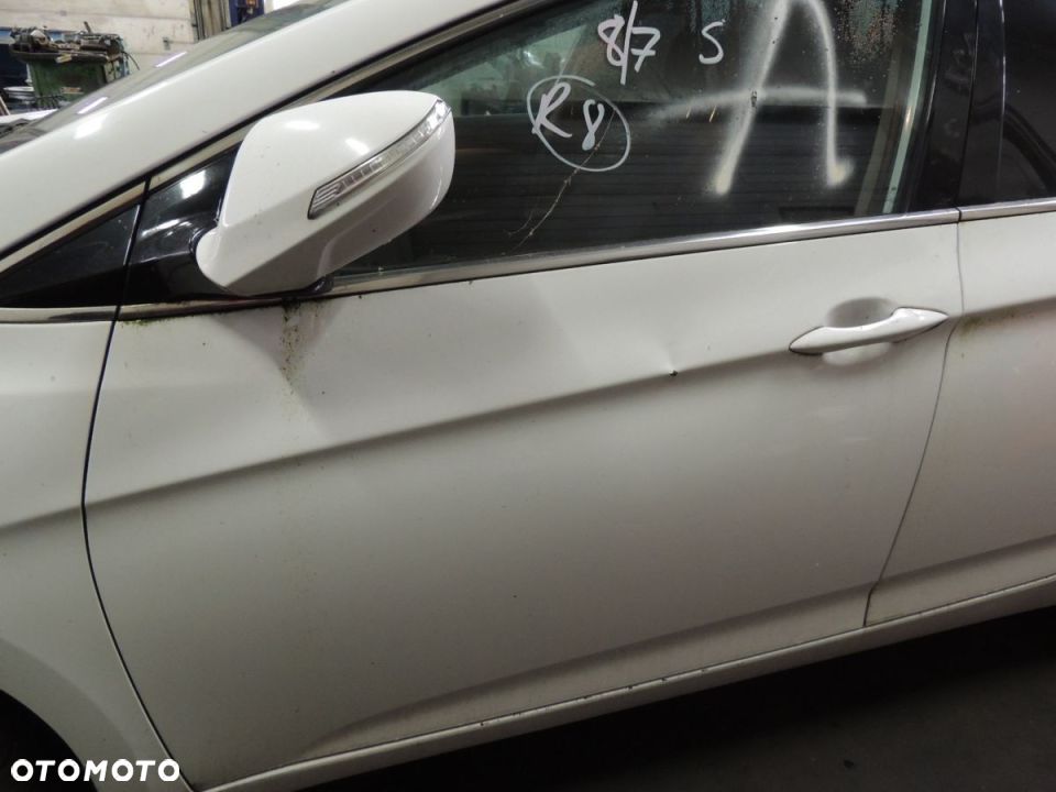 Drzwi lewy przód Hyundai I40 lift  1.7 crdi - 1