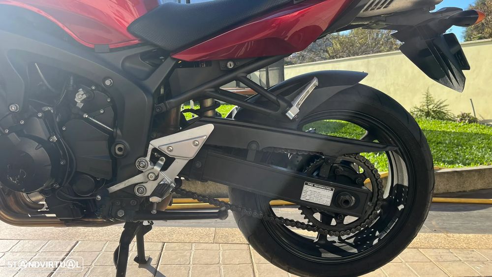 Yamaha FZS Fazer 600 S - 5