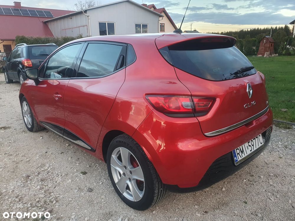 Renault Clio - 8