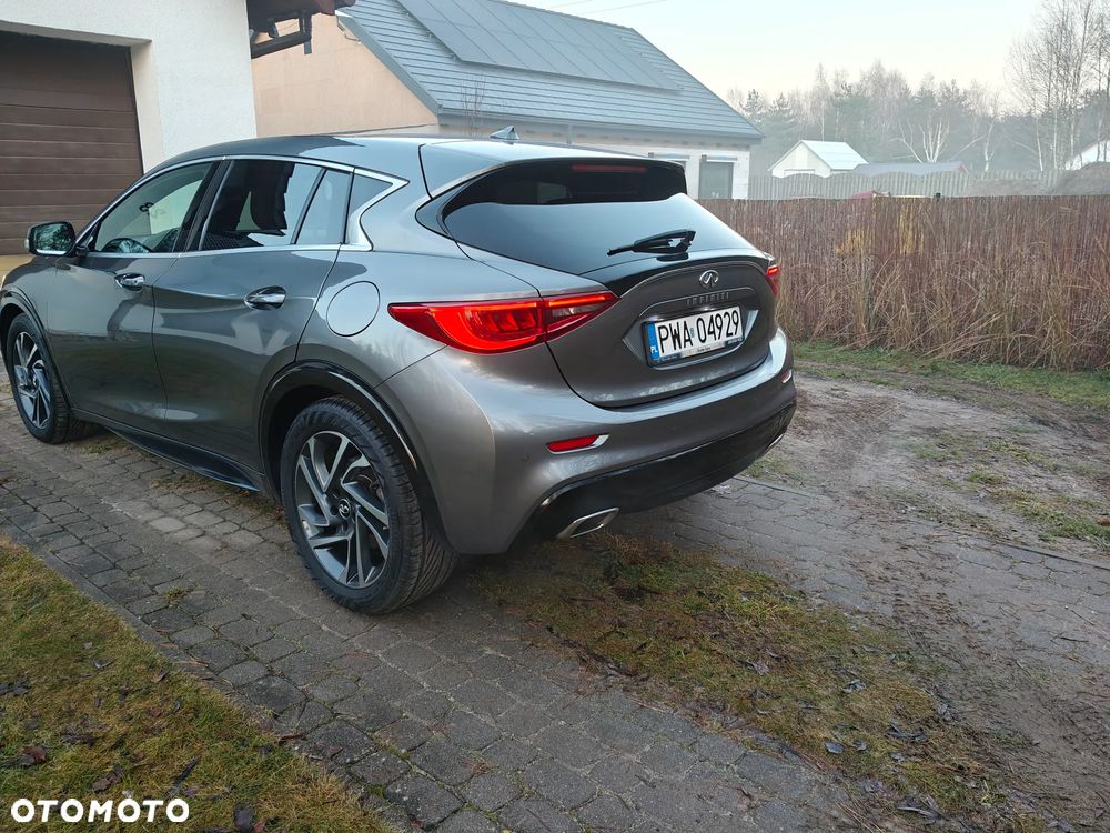 Infiniti Q30 2.2d DCT Premium - 4