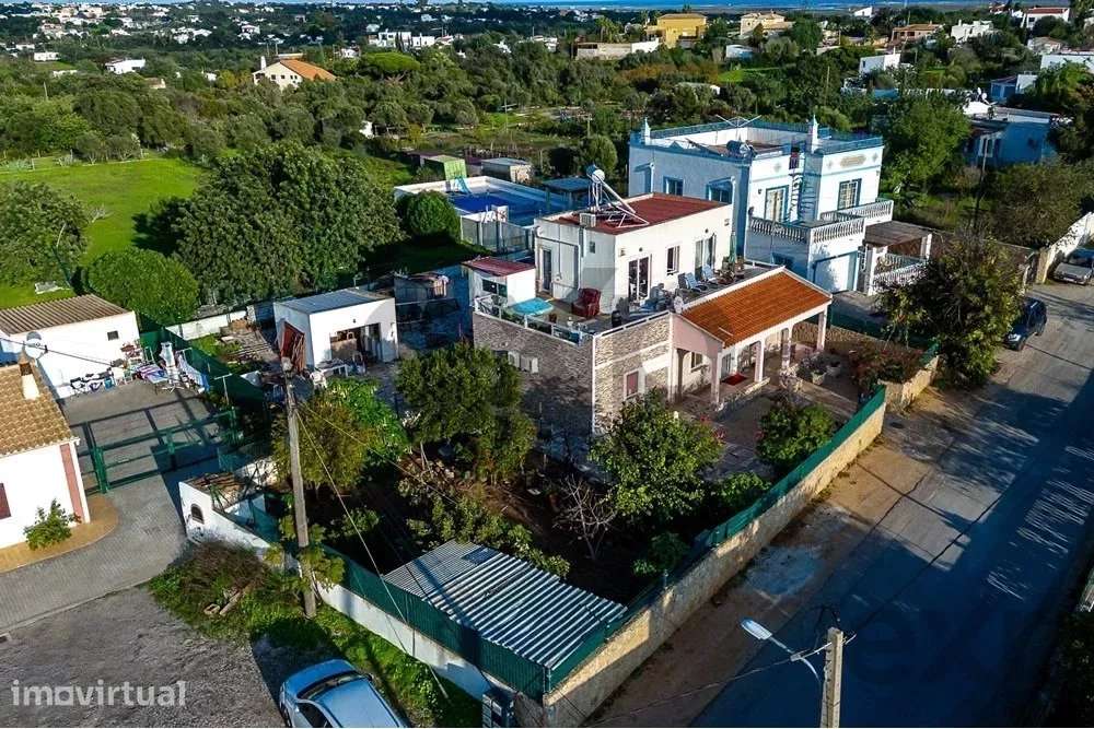 Moradia T2 em lote de terreno com 658m2 junto à Ria Formosa - Grande imagem: 3/45