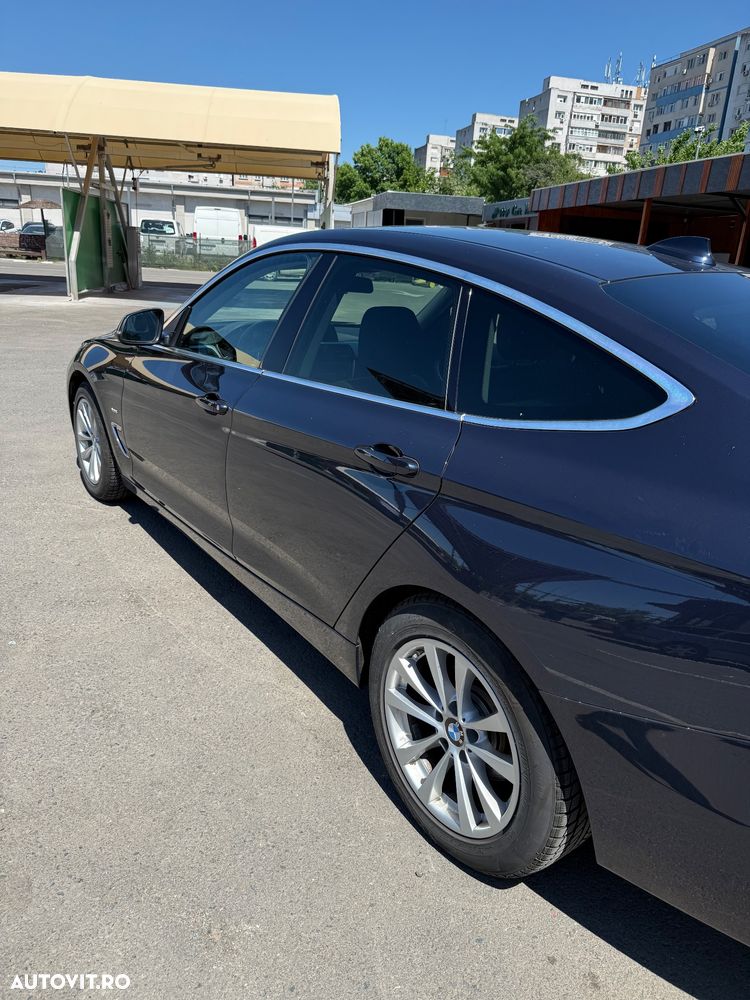BMW Seria 3 320d Luxury Line - 15