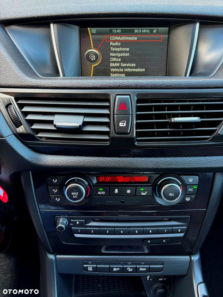 BMW X1 xDrive18d Sport Line - 23