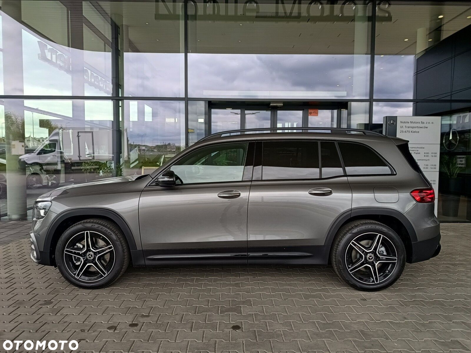 Mercedes-Benz GLB - 5