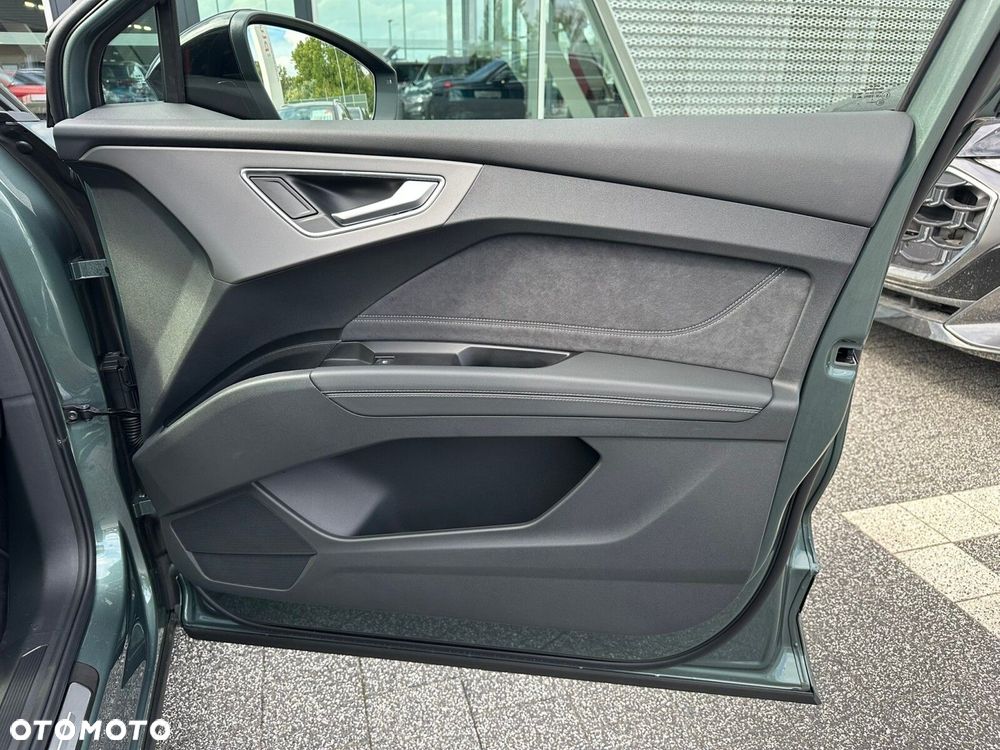 Audi Q4 e-tron - 27