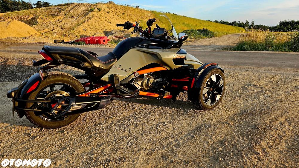 Can-Am Spyder - 7