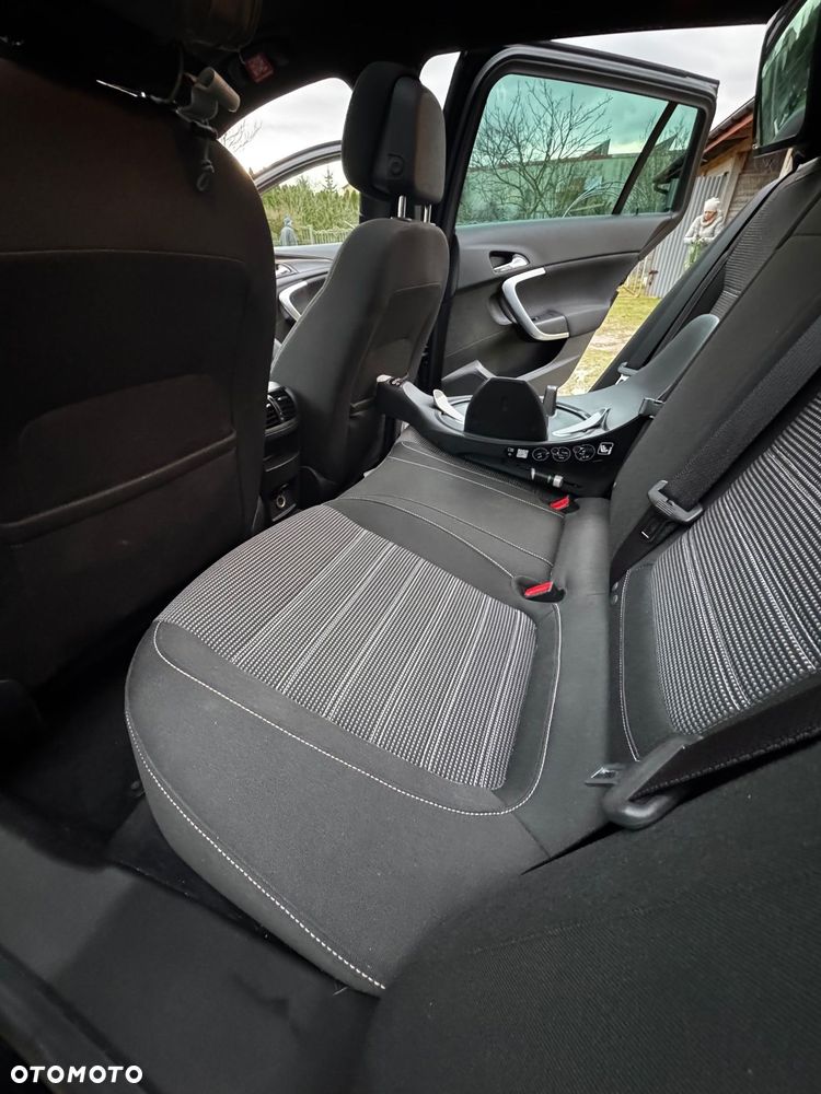 Opel Insignia - 9