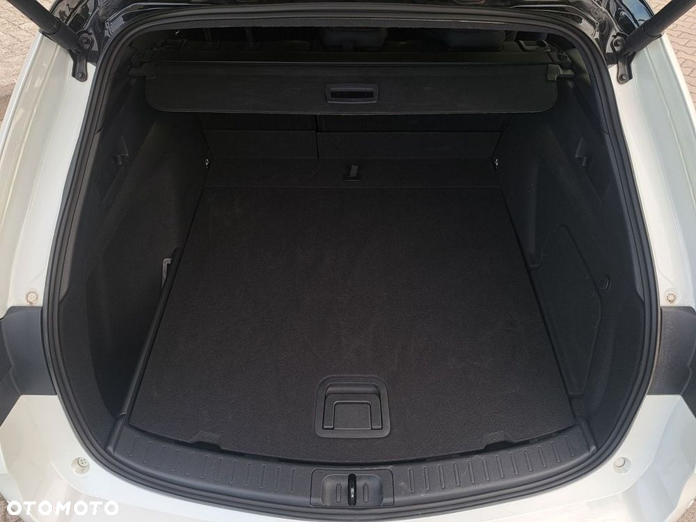 Toyota Corolla 2.0 Hybrid GR Sport Dynamic - 7