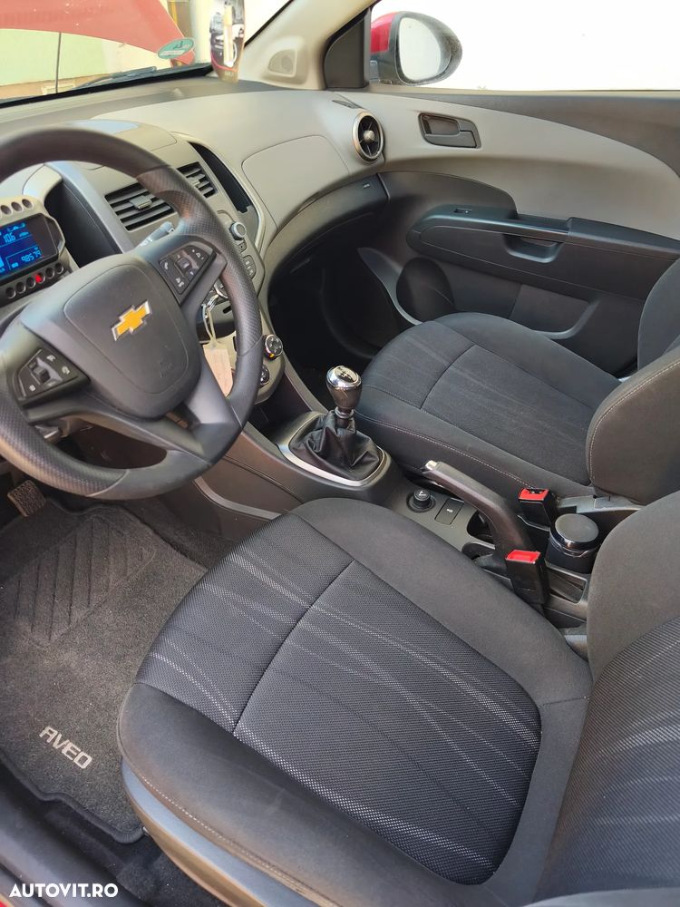 Chevrolet Aveo 1.4 LT - 6