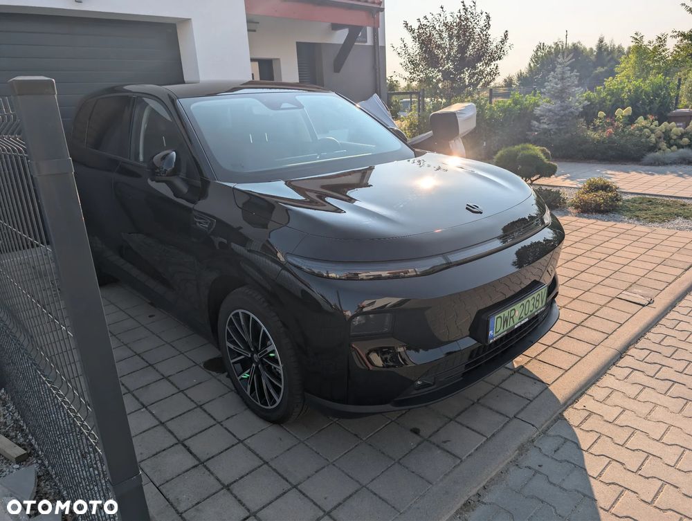 Leapmotor B10
