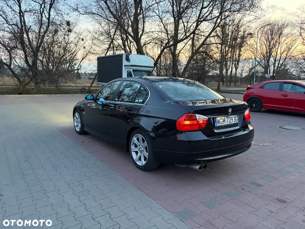 BMW Seria 3 325d - 4