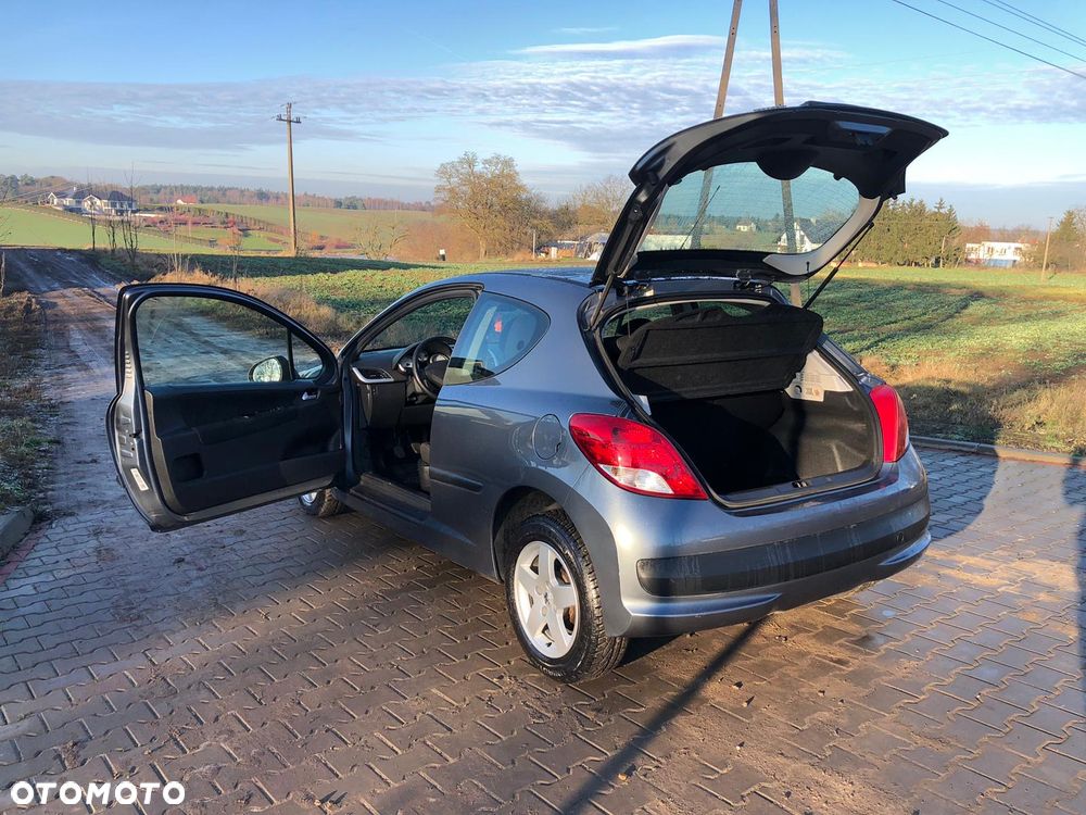 Peugeot 207 1.4 - 27