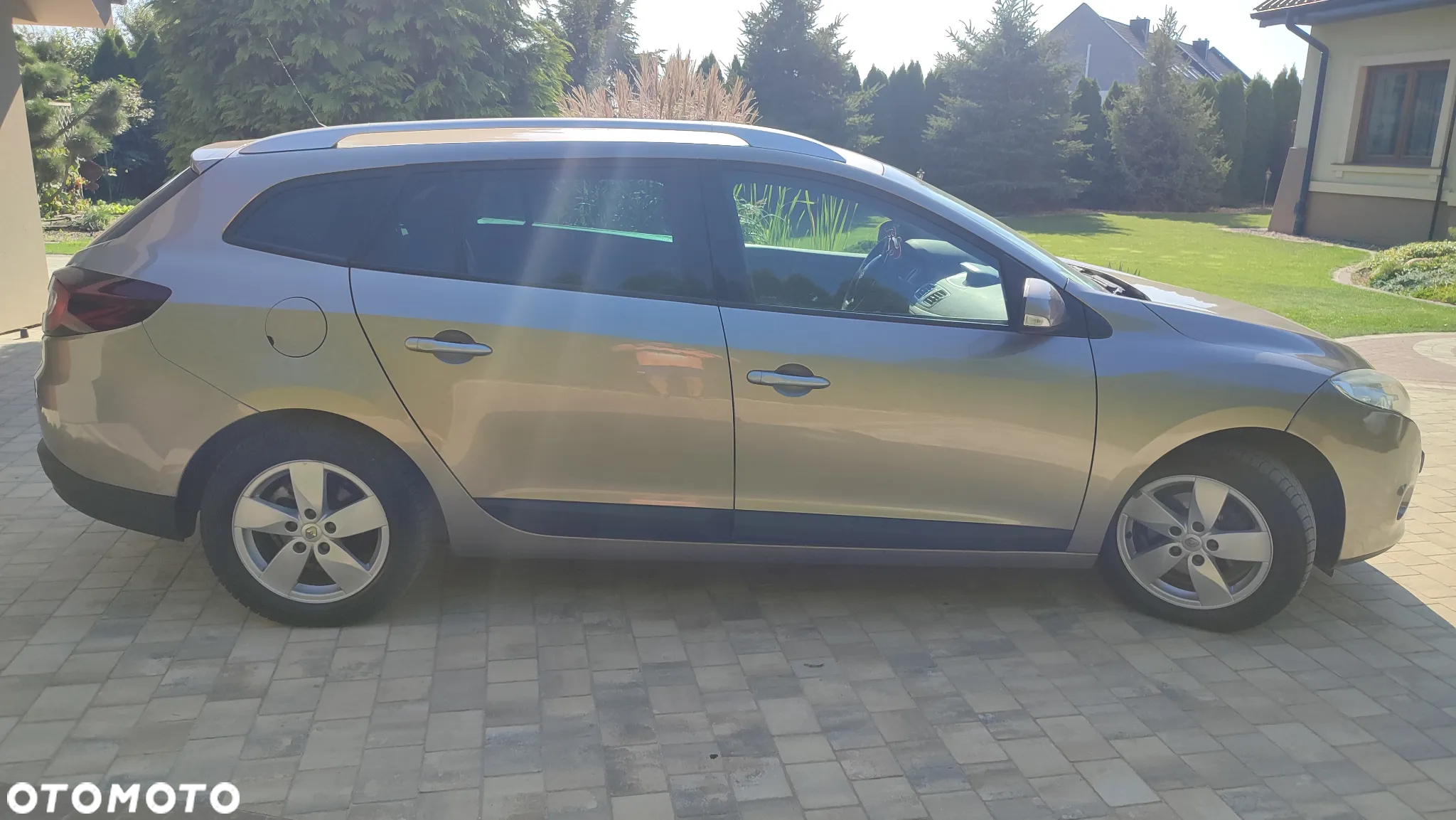 Renault Megane 1.9 dCi FAP Grandtour Exception - 3