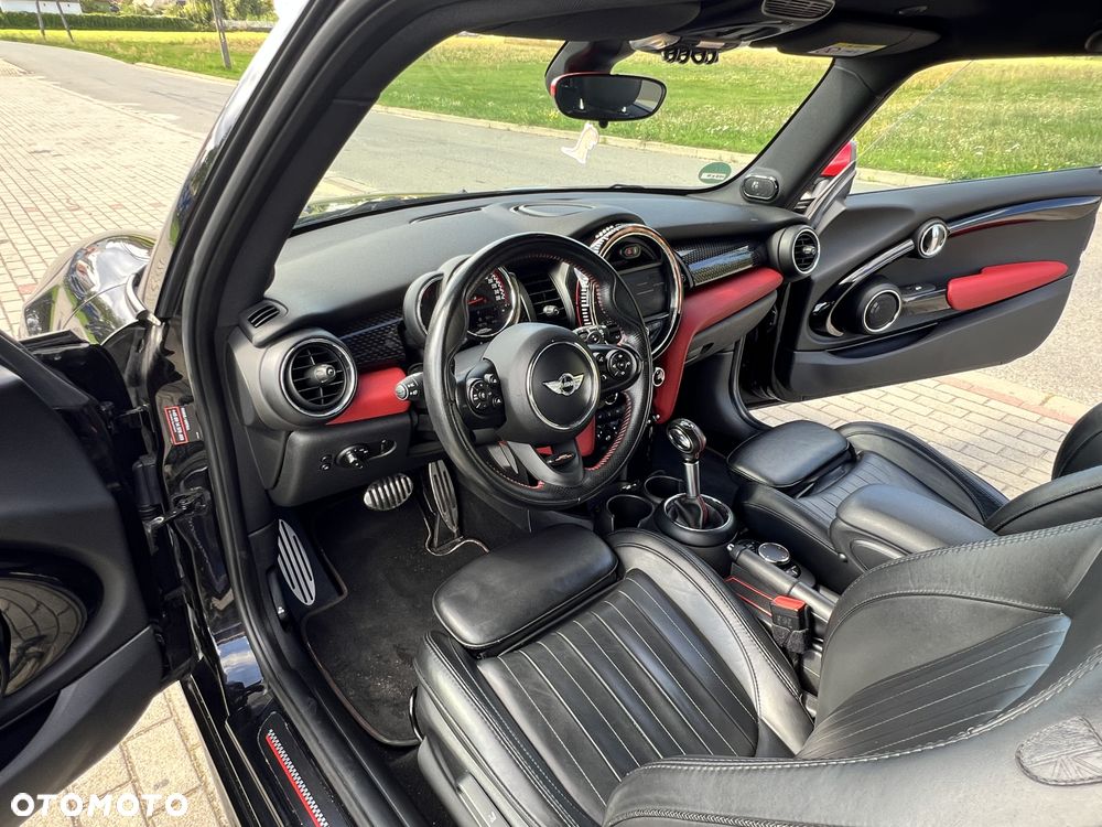 MINI John Cooper Works - 18