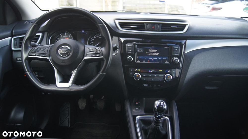 Nissan Qashqai 1.3 DIG-T N-Connecta - 18