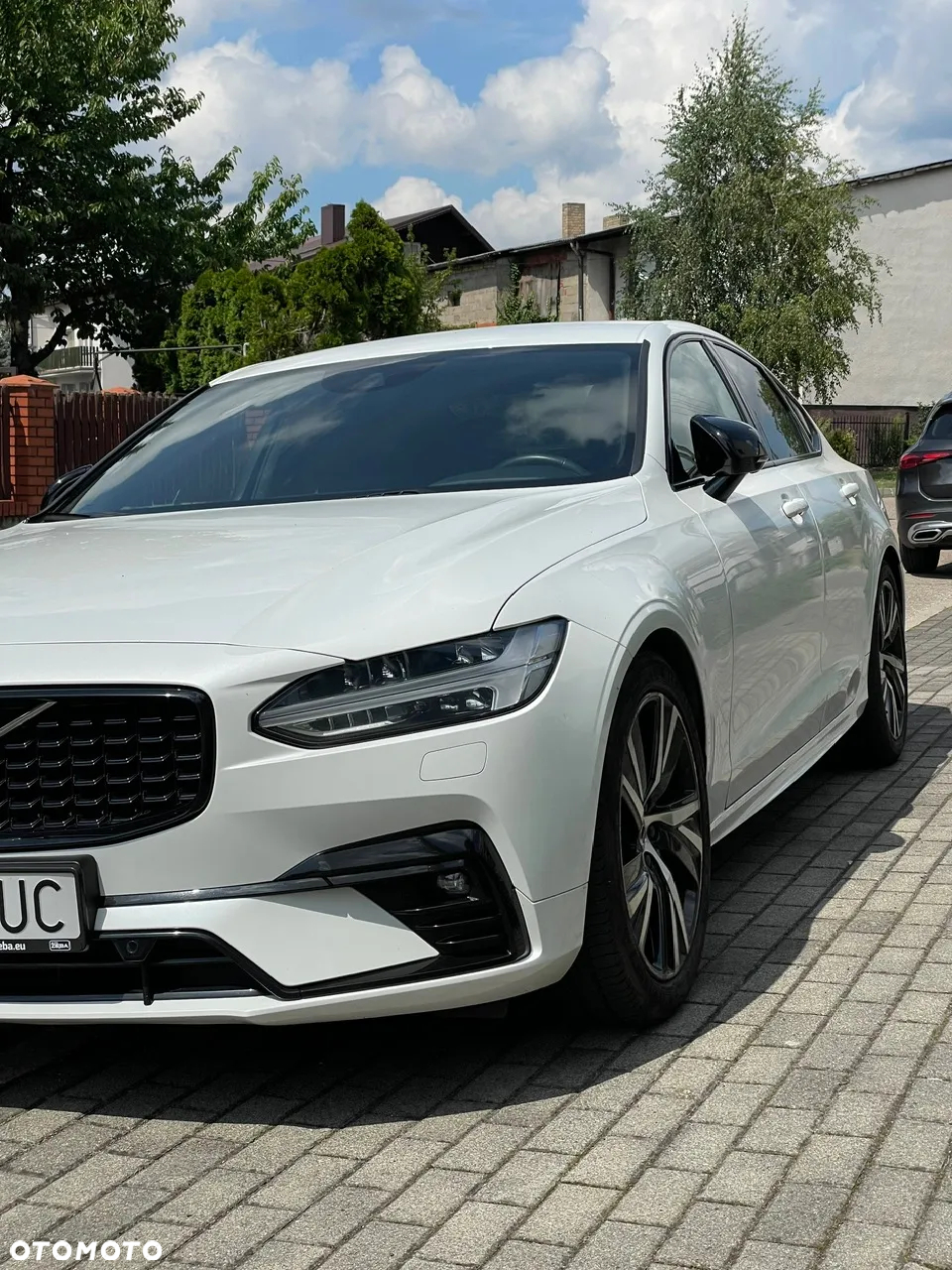 Volvo S90 B4 B R-Design - 2