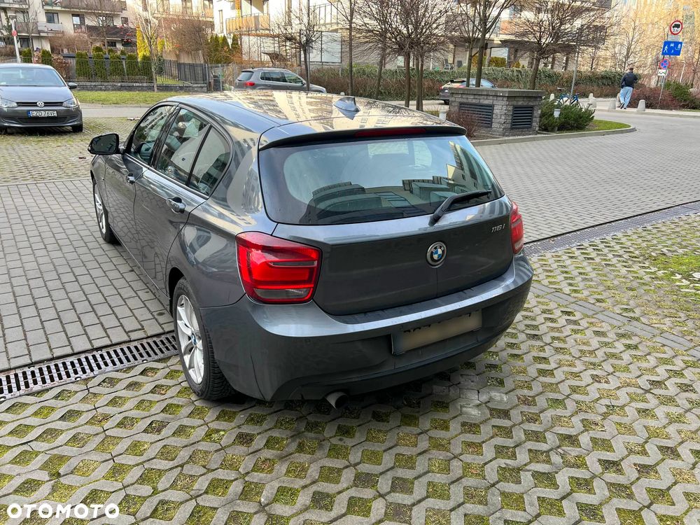 BMW Seria 1 116i Sport Line - 7