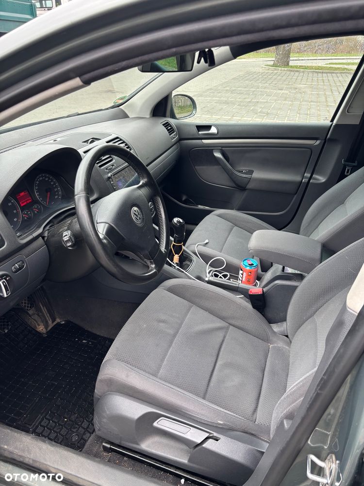 Volkswagen Golf 1.6 FSI Trendline - 7