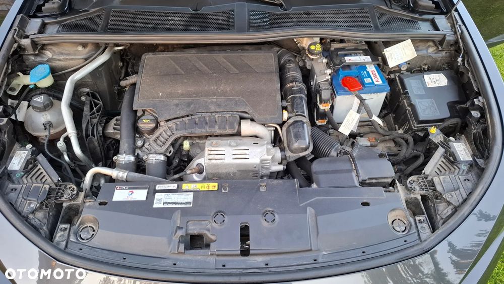 Peugeot 408 1.2 PureTech Allure Pack S&S EAT8 - 15