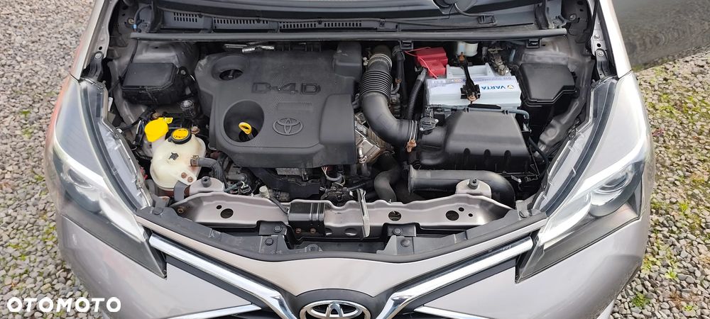 Toyota Yaris 1.4 D-4D Premium EU6 - 27