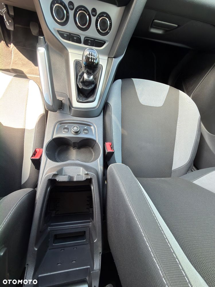 Ford Focus 1.0 EcoBoost Trend - 14