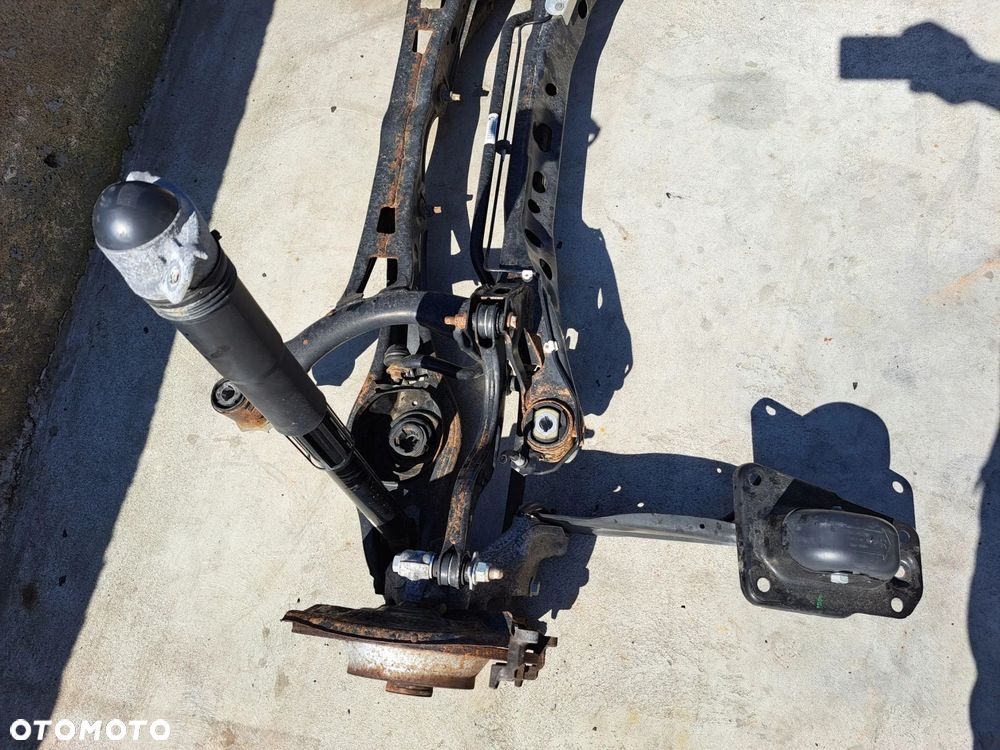 PASSAT B8 KOMBI BELKA KOMPLET ZAWIESZENIE TYŁ - 2