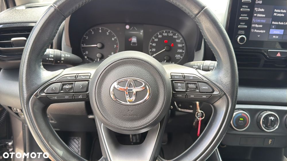 Toyota Yaris 1.5 Comfort - 30