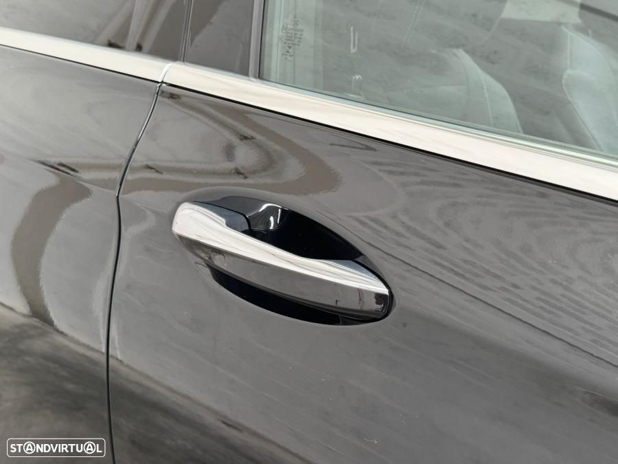 Mercedes-Benz E 300 de Exclusive Line - 13