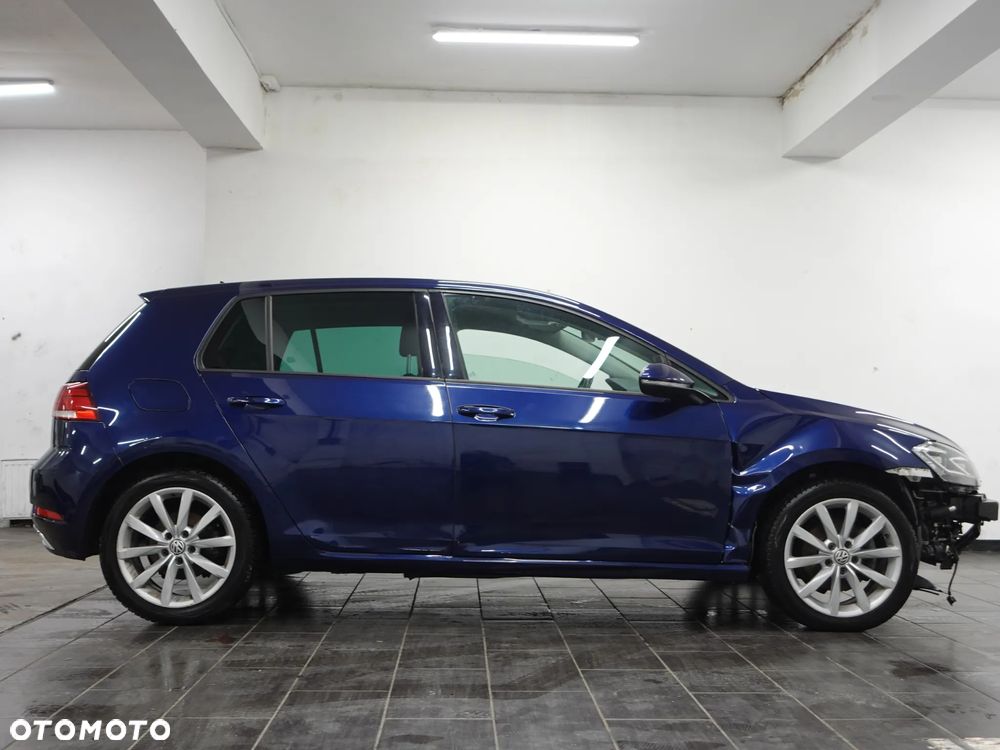 Volkswagen Golf 2.0 TDI SCR Highline - 11